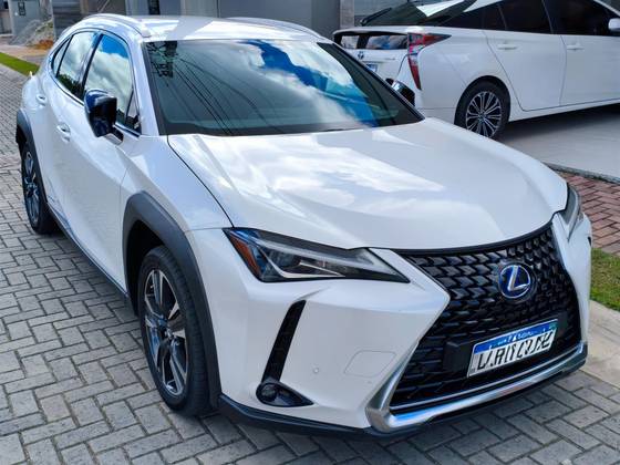 LEXUS UX 250h 2.0 VVT-I HYBRID DYNAMIC CVT