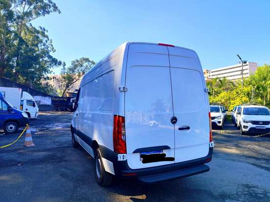 MERCEDES-BENZ-SPRINTER-2020