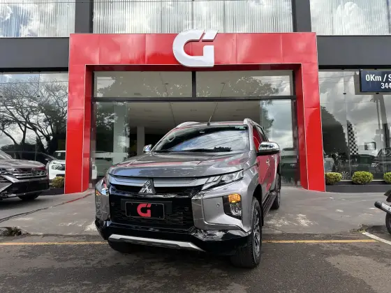 MITSUBISHI L200 TRITON 2.4 16V TURBO DIESEL SPORT HPE-S CD 4P 4X4 AUTOMÁTICO MITSUBISHI L200 TRITON 2.4 16V TURBO DIESEL SPORT HPE-S CD 4P 4X4 AUTOMÁTICO