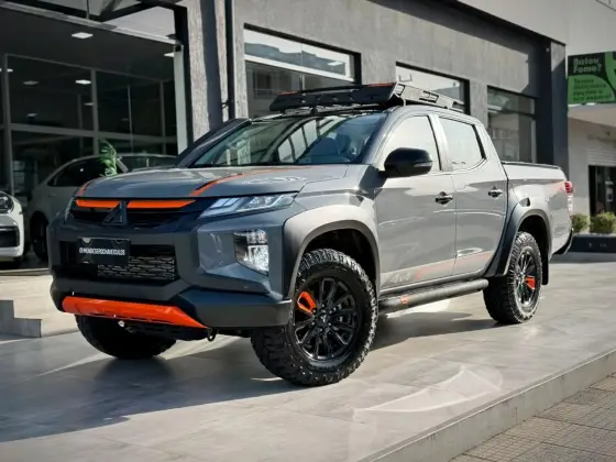 MITSUBISHI L200 TRITON 2.4 16V TURBO DIESEL SPORT SAVANA SERTÔES CD 4P 4X4 AUTOMÁTICO