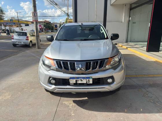 MITSUBISHI L200 TRITON 2023 2.4 16V TURBO DIESEL SAVANA GLS CD 4X4 AUTOMATIC