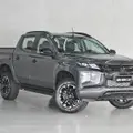 MITSUBISHI L200 TRITON 2.4 16V TURBO DIESEL SPORT HPE CD 4P 4X4 AUTOMÁTICO MITSUBISHI L200 TRITON 2.4 16V TURBO DIESEL SPORT HPE CD 4P 4X4 AUTOMÁTICO