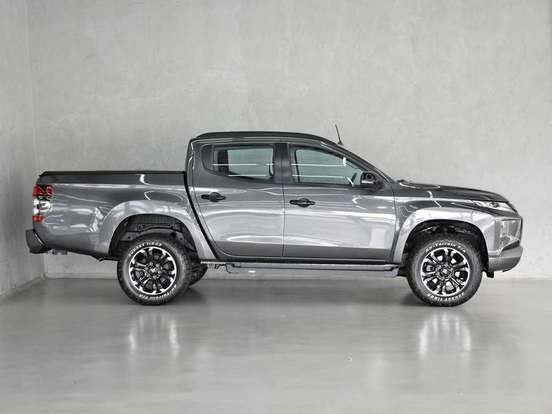 MITSUBISHI-L200 TRITON-2022