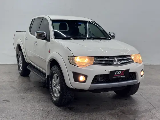 MITSUBISHI L200 TRITON 3.2 HPE 4X4 CD 16V TURBO INTERCOOLER DIESEL 4P AUTOMÁTICO MITSUBISHI L200 TRITON 3.2 HPE 4X4 CD 16V TURBO INTERCOOLER DIESEL 4P AUTOMÁTICO