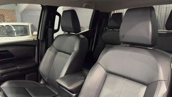 MITSUBISHI-TRITON-2.4 BITURBO DIESEL CD HPE-S 4X4 AUTOMÁTICO MITSUBISHI-TRITON-2025