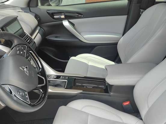 MITSUBISHI-ECLIPSE CROSS-1.5 MIVEC TURBO GASOLINA HPE-S S-AWC CVT MITSUBISHI-ECLIPSE CROSS-2022