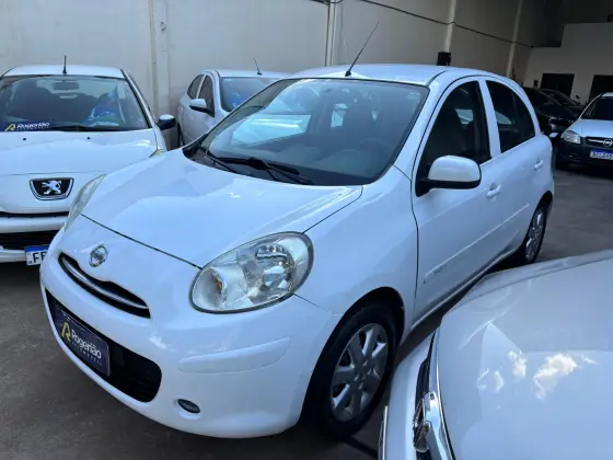 NISSAN MARCH 1.0 S 16V FLEX 4P MANUAL NISSAN MARCH 1.0 S 16V FLEX 4P MANUAL