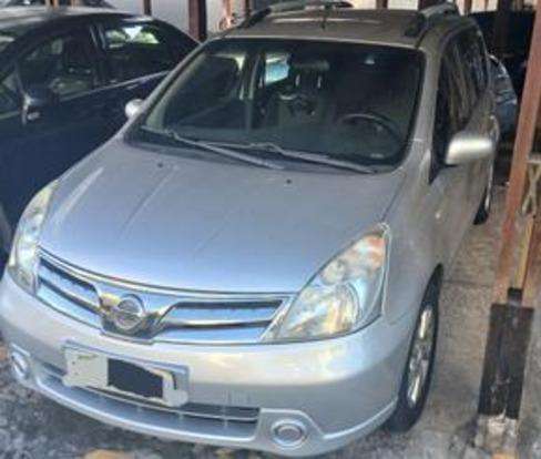 NISSAN-LIVINA-2013