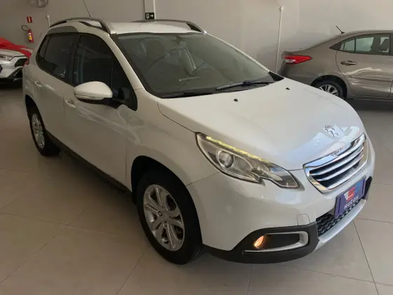 PEUGEOT 2008 1.6 16V FLEX ALLURE 4P AUTOMÁTICO PEUGEOT 2008 1.6 16V FLEX ALLURE 4P AUTOMÁTICO