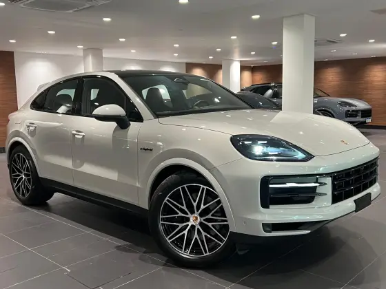 PORSCHE CAYENNE 3.0 V6 E-HYBRID COUPÉ AWD TIPTRONIC S PORSCHE CAYENNE 3.0 V6 E-HYBRID COUPÉ AWD TIPTRONIC S