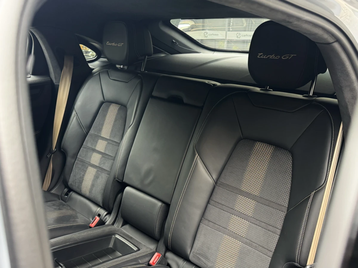 Porsche Cayenne — foto 12