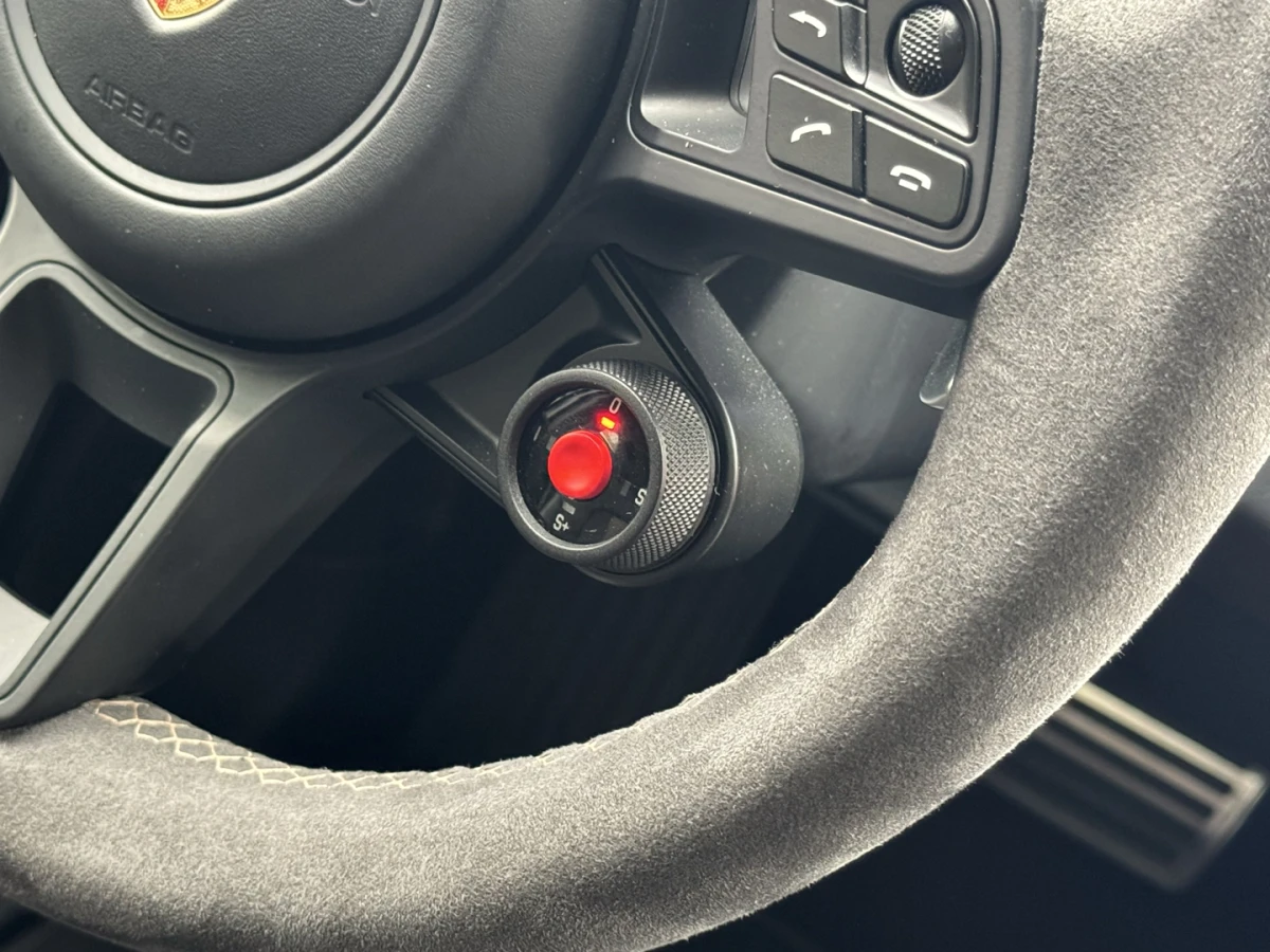 Porsche Cayenne — foto 16