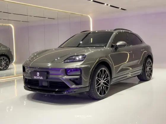 PORSCHE MACAN TURBO ELÉTRICO PORSCHE MACAN TURBO ELÉTRICO