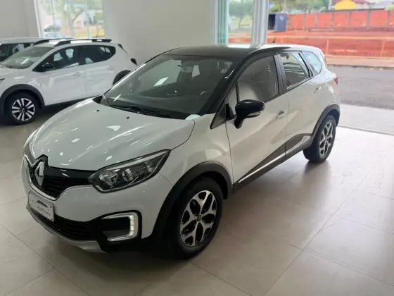 RENAULT CAPTUR 1.6 16V SCE FLEX ZEN X-TRONIC RENAULT CAPTUR 1.6 16V SCE FLEX ZEN X-TRONIC