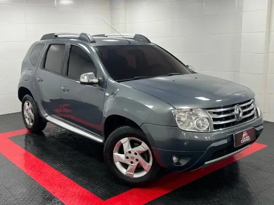 RENAULT DUSTER 2.0 DYNAMIQUE 4X2 16V FLEX 4P AUTOMÁTICO