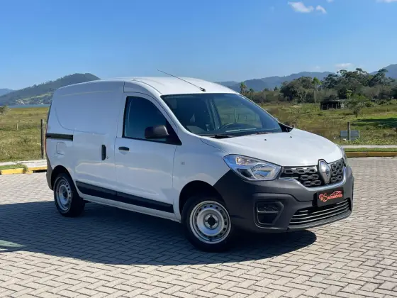 RENAULT KANGOO 1.6 16V SCE FLEX ADVANCED MANUAL RENAULT KANGOO 1.6 16V SCE FLEX ADVANCED MANUAL