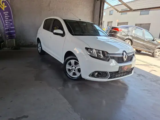 RENAULT SANDERO 1.6 16V SCE FLEX DYNAMIQUE EASY-R RENAULT SANDERO 1.6 16V SCE FLEX DYNAMIQUE EASY-R