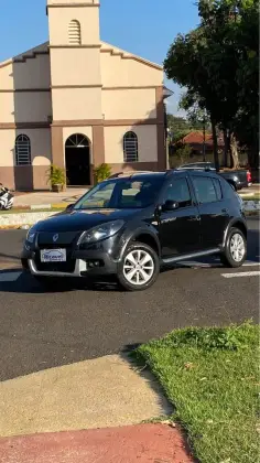 RENAULT SANDERO 1.6 STEPWAY 16V FLEX 4P AUTOMÁTICO RENAULT SANDERO 1.6 STEPWAY 16V FLEX 4P AUTOMÁTICO