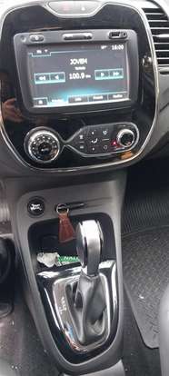 RENAULT-CAPTUR-1.6 16V SCE FLEX INTENSE X-TRONIC RENAULT-CAPTUR-2017