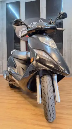 SUZUKI BURGMAN 125 AUTOMATIC SUZUKI BURGMAN 125 AUTOMATIC
