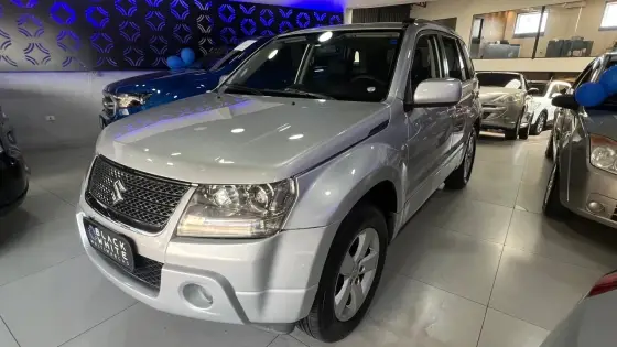 SUZUKI GRAND VITARA 2.0 4X4 16V GASOLINA 4P AUTOMÁTICO SUZUKI GRAND VITARA 2.0 4X4 16V GASOLINA 4P AUTOMÁTICO