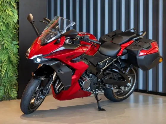 SUZUKI GSX-S1000GT ABS SUZUKI GSX-S1000GT ABS