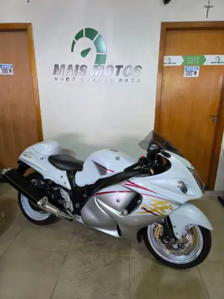 SUZUKI HAYABUSA GSX1300RA SUZUKI HAYABUSA GSX1300RA