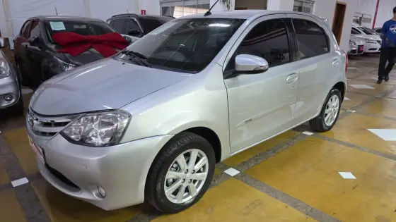 TOYOTA ETIOS 1.5 XLS 16V FLEX 4P AUTOMÁTICO TOYOTA ETIOS 1.5 XLS 16V FLEX 4P AUTOMÁTICO