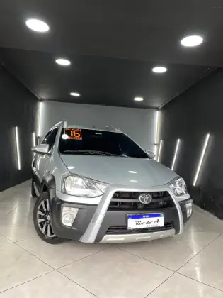 TOYOTA ETIOS 1.5 XS 16V FLEX 4P MANUAL TOYOTA ETIOS 1.5 XS 16V FLEX 4P MANUAL