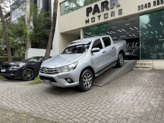 TOYOTA HILUX 2.8 NARROW 4X4 CD 16V DIESEL 4P MANUAL