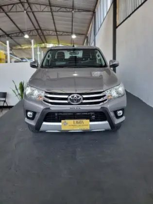 TOYOTA HILUX 2.8 SRV 4X4 CD 16V DIESEL 4P AUTOMÁTICO TOYOTA HILUX 2.8 SRV 4X4 CD 16V DIESEL 4P AUTOMÁTICO