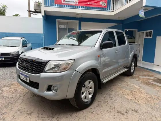 TOYOTA HILUX 3.0 SR 4X4 CD 16V TURBO INTERCOOLER DIESEL 4P AUTOMÁTICO