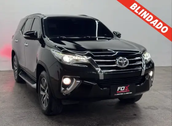 TOYOTA HILUX SW4 2.8 SRX 4X4 16V TURBO INTERCOOLER DIESEL 4P AUTOMÁTICO