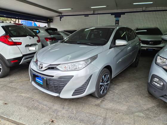 TOYOTA YARIS 1.3 16V FLEX XL LIVE MULTIDRIVE
