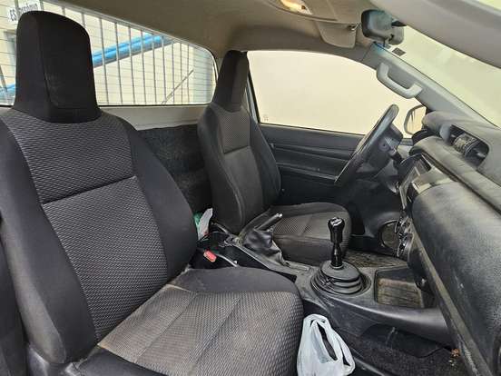 TOYOTA-HILUX-2.8 4X4 CS CHASSI 16V TURBO DIESEL 2P MANUAL TOYOTA-HILUX-2016