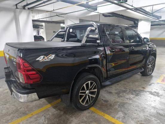 TOYOTA HILUX 2.8 SRV 4X4 CD 16V DIESEL 4P AUTOMÁTICO