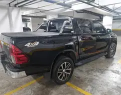TOYOTA HILUX 2.8 SRV 4X4 CD 16V DIESEL 4P AUTOMÁTICO TOYOTA HILUX 2.8 SRV 4X4 CD 16V DIESEL 4P AUTOMÁTICO