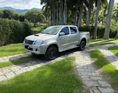 TOYOTA HILUX 3.0 SRV TOP 4X4 CD 16V TURBO INTERCOOLER DIESEL 4P AUTOMÁTICO TOYOTA HILUX 3.0 SRV TOP 4X4 CD 16V TURBO INTERCOOLER DIESEL 4P AUTOMÁTICO