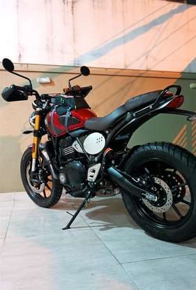 TRIUMPH-SCRAMBLER 400 X-2024