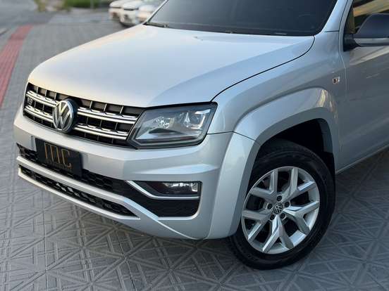 VOLKSWAGEN-AMAROK-3.0 V6 TDI DIESEL HIGHLINE CD 4MOTION AUTOMÁTICO VOLKSWAGEN-AMAROK-2019