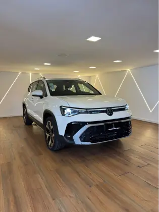 VOLKSWAGEN TAOS 1.4 250 TSI TOTAL FLEX HIGHLINE AUTOMÁTICO
