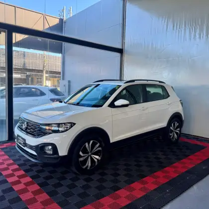 VOLKSWAGEN T-CROSS 1.0 200 TSI TOTAL FLEX AUTOMÁTICO VOLKSWAGEN T-CROSS 1.0 200 TSI TOTAL FLEX AUTOMÁTICO