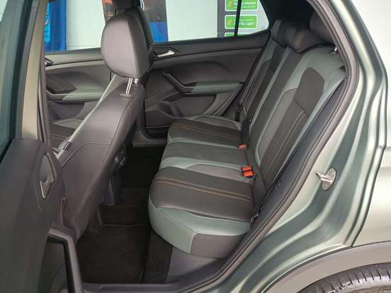 VOLKSWAGEN-T-CROSS-1.4 250 TSI TOTAL FLEX EXTREME AUTOMÁTICO VOLKSWAGEN-T-CROSS-2025