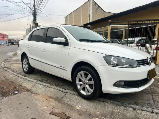 VOLKSWAGEN-VOYAGE-2013