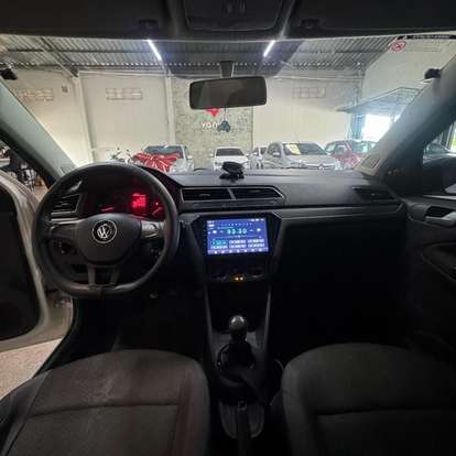 VOLKSWAGEN-VOYAGE-1.6 MSI TOTALFLEX TRENDLINE 4P MANUAL VOLKSWAGEN-VOYAGE-2017