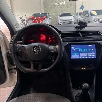 VOLKSWAGEN-VOYAGE-1.6 MSI TOTALFLEX TRENDLINE 4P MANUAL VOLKSWAGEN-VOYAGE-2017