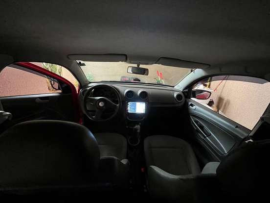 VOLKSWAGEN-GOL-2009