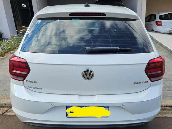 VOLKSWAGEN-POLO-1.0 200 TSI HIGHLINE AUTOMÁTICO VOLKSWAGEN-POLO-2020