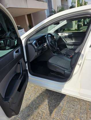 VOLKSWAGEN-POLO-2020
