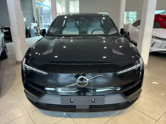 VOLVO EX30 69 KW ELÉTRICO PERFORMANCE ULTRA